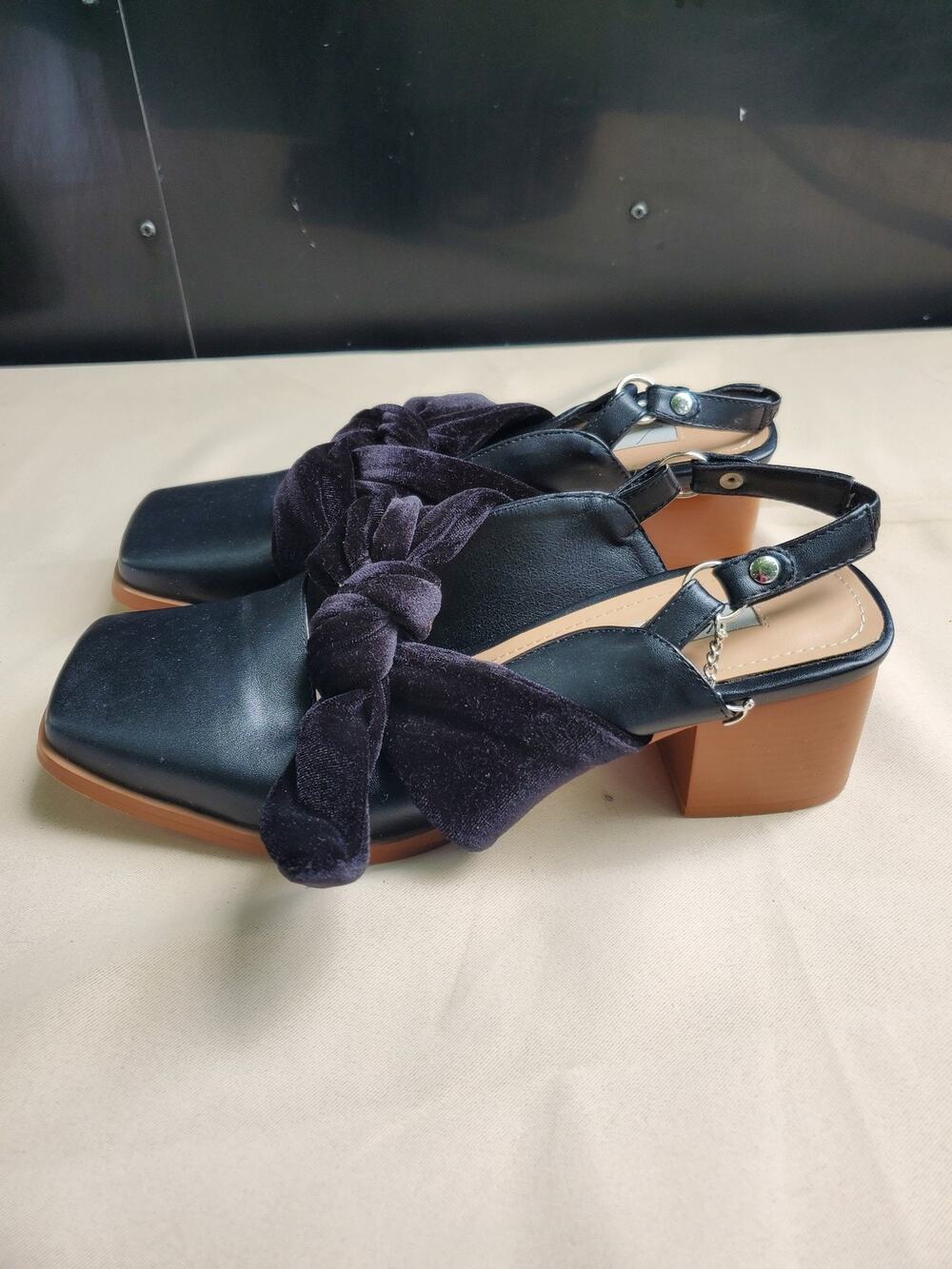 Lamoda Womens Slingback Heels Square Toe Black Size 10 Block Heel Velvet Bow
